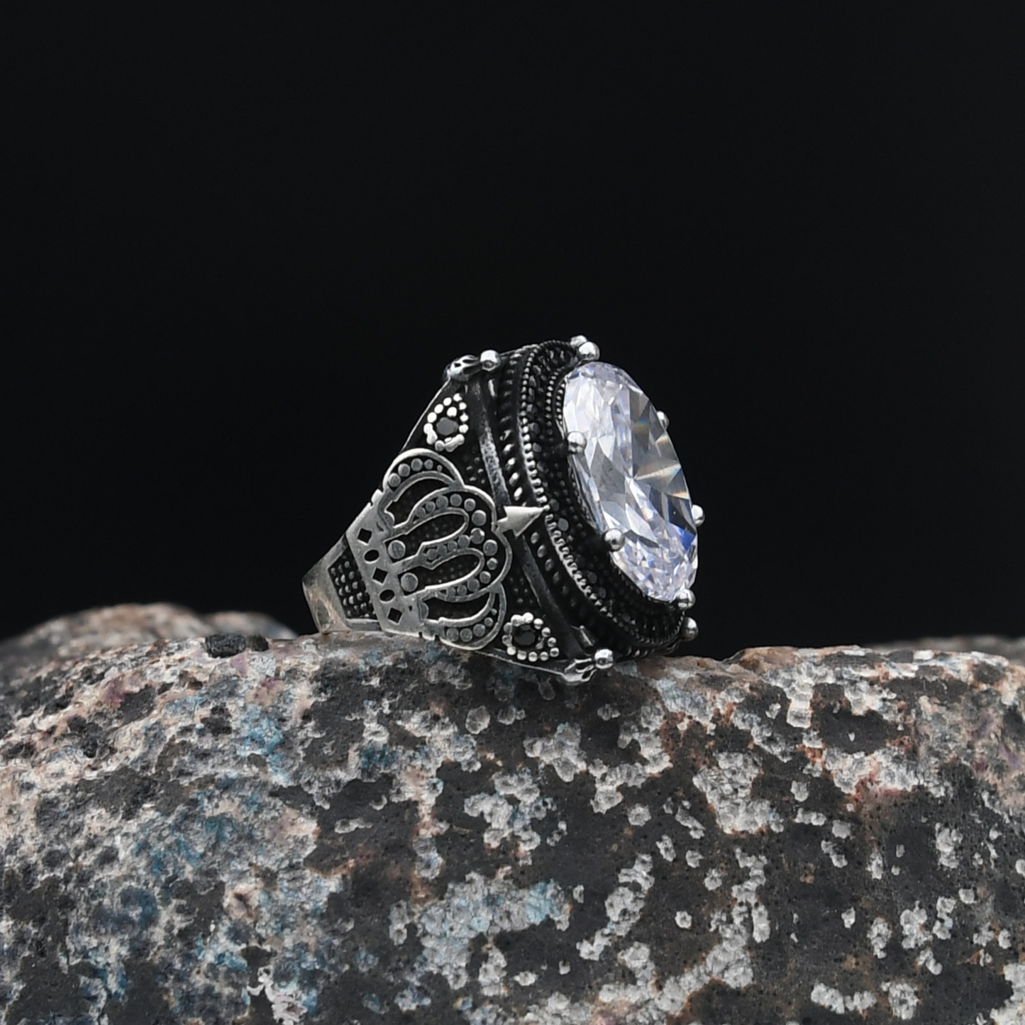 Kral Tacı Motifli Gümüş Yüzük