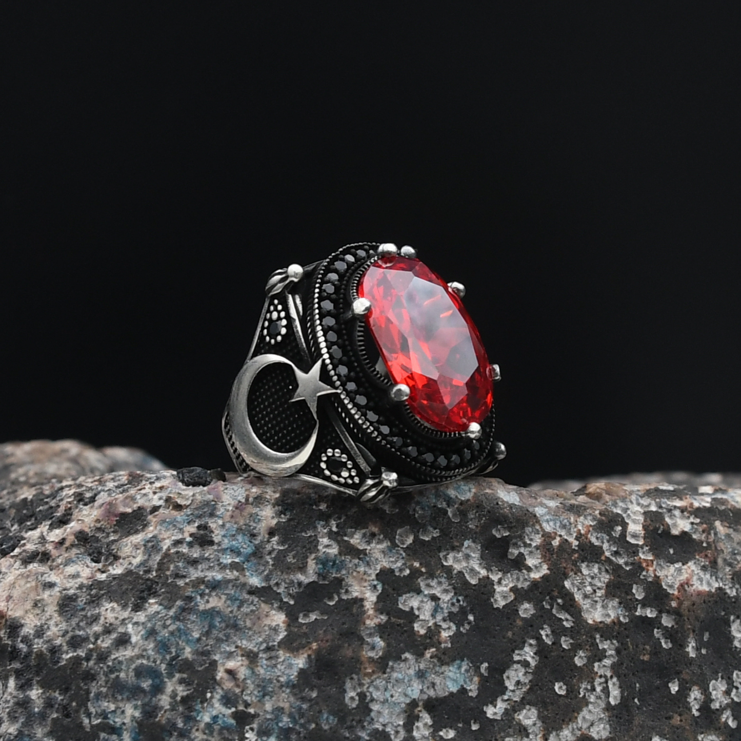 Ay Yıldızlı Kırmızı Zirkon Taşlı Gümüş Yüzük