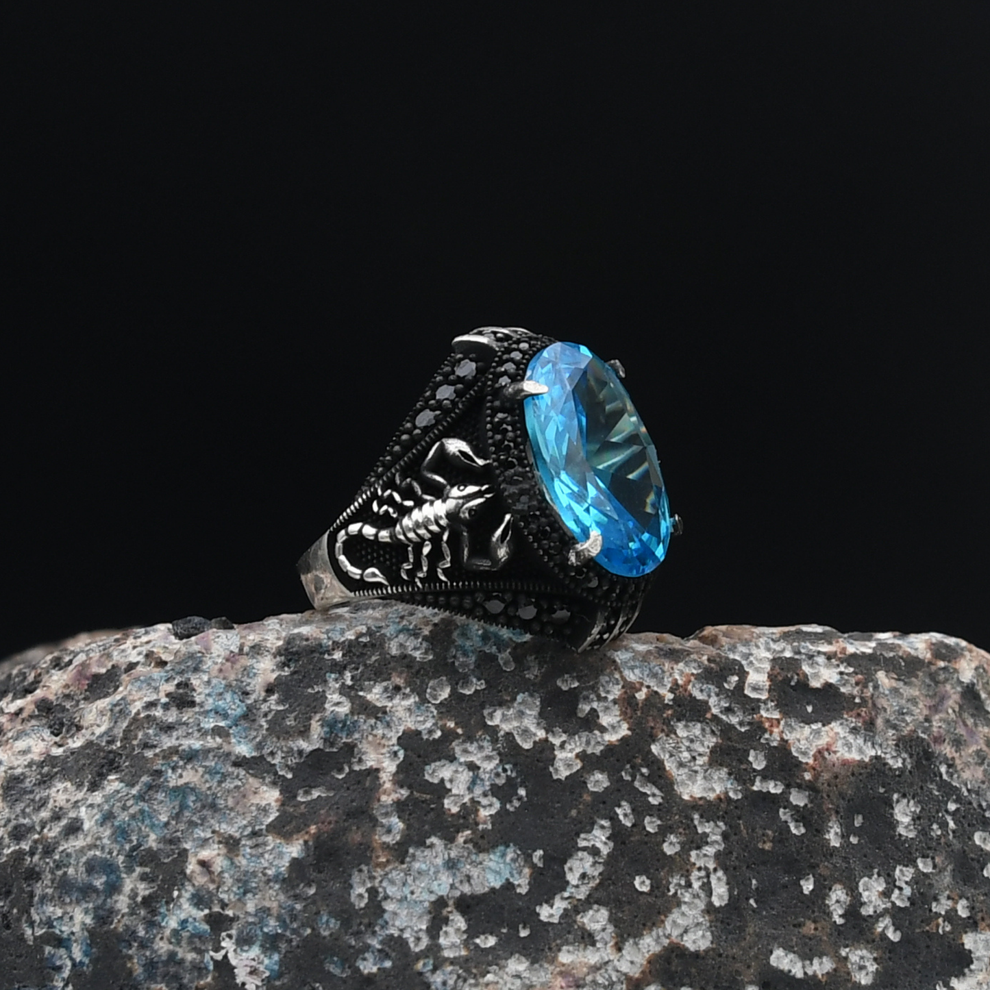 Akrep Figürlü Gümüş Yüzük