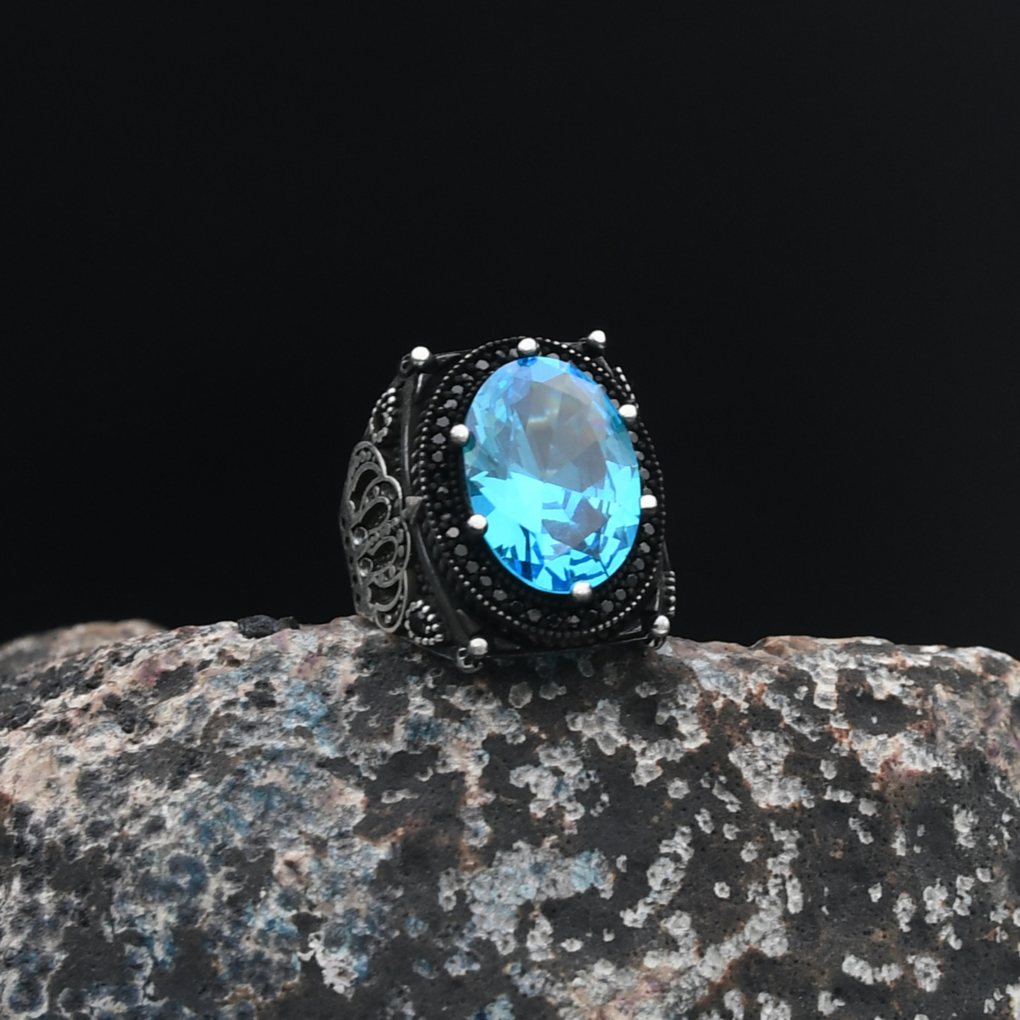 Kral Tacı Motifli Gümüş Yüzük