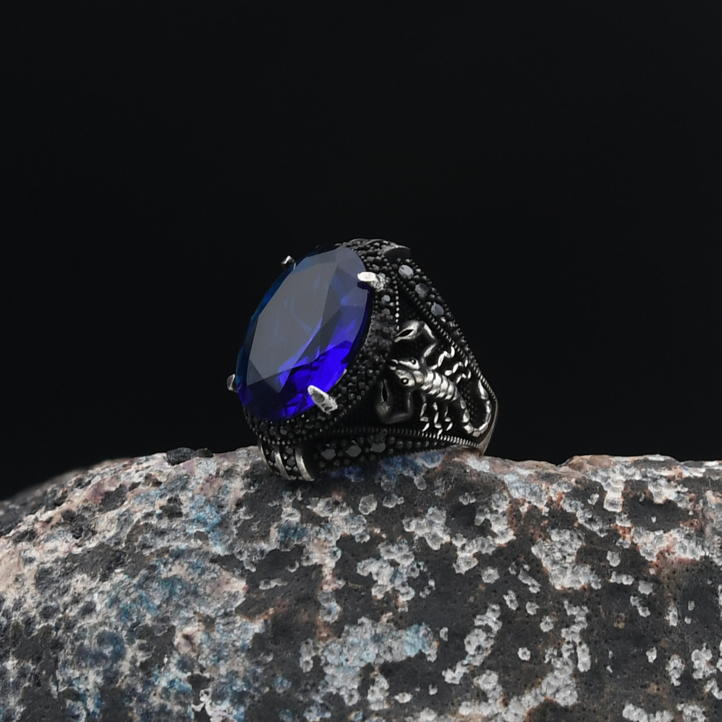 Akrep Figürlü Gümüş Yüzük