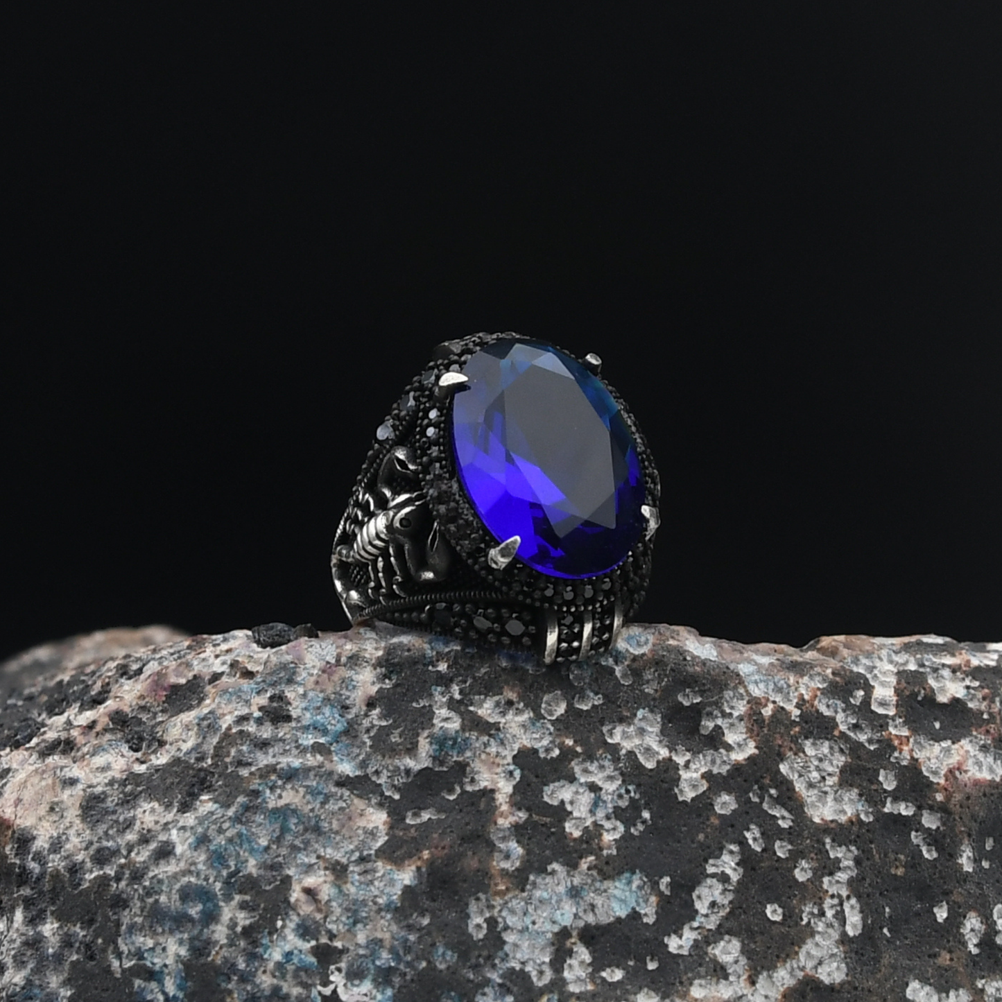 Akrep Figürlü Gümüş Yüzük