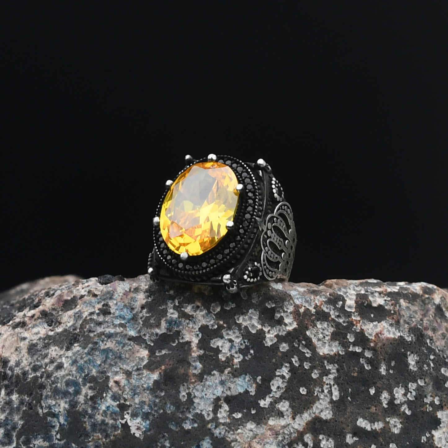 Kral Tacı Motifli Gümüş Yüzük