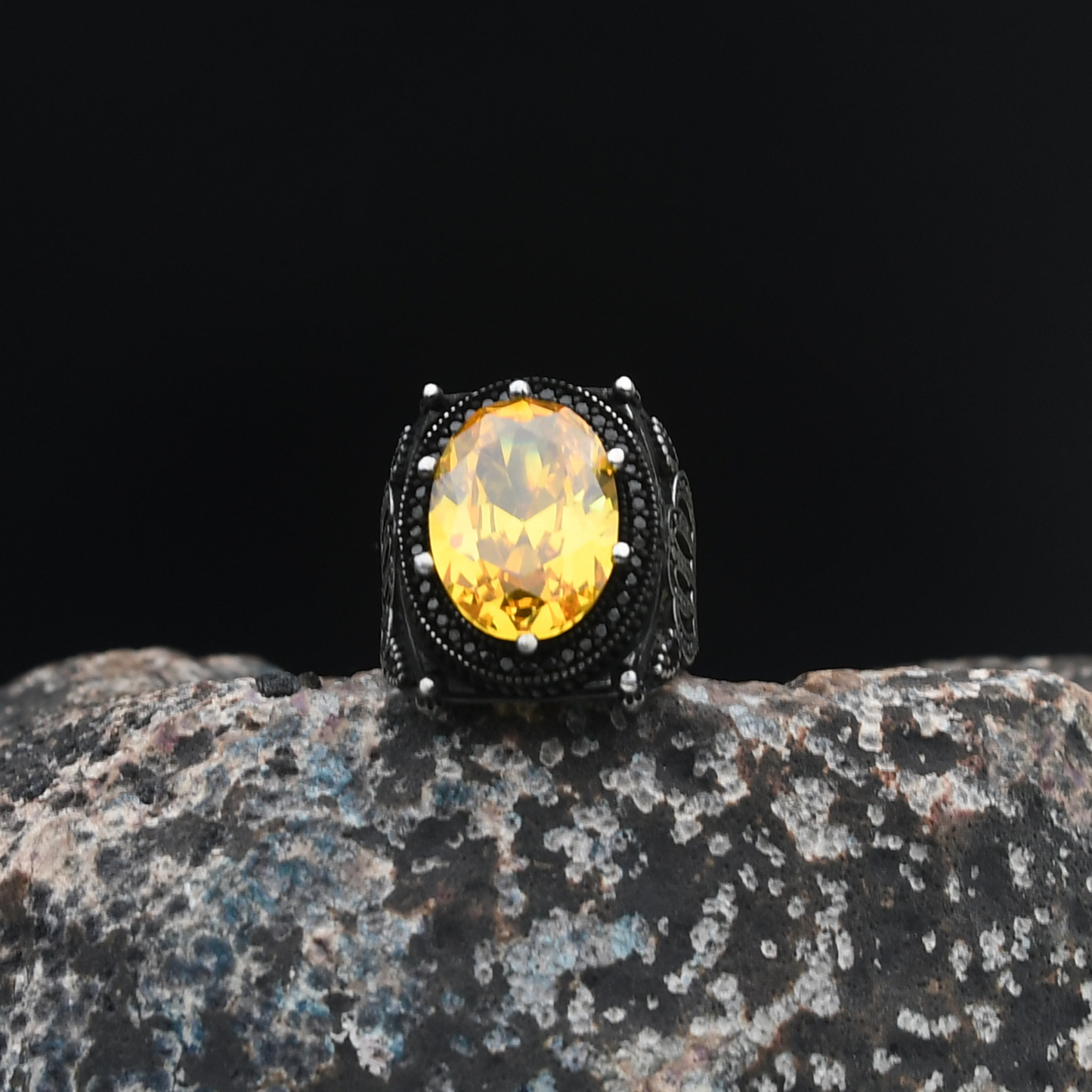 Kral Tacı Motifli Gümüş Yüzük