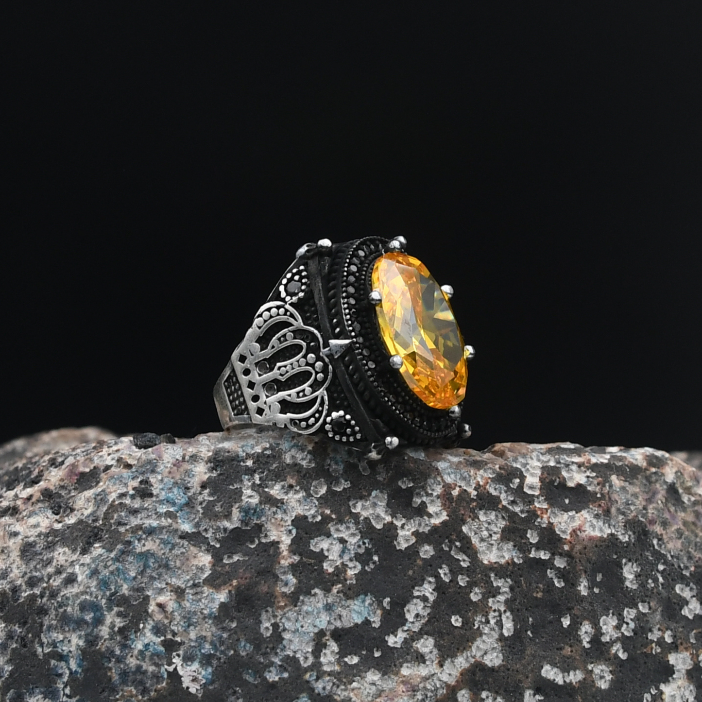 Kral Tacı Motifli Gümüş Yüzük