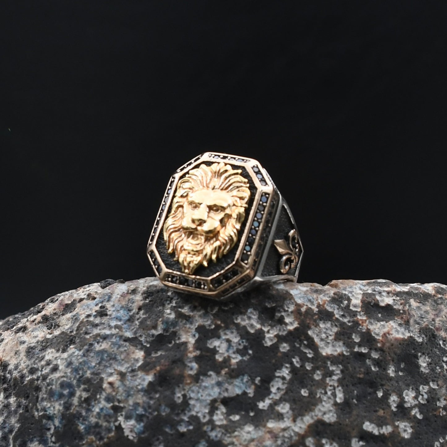 Aslan Figürlü Gümüş Yüzük