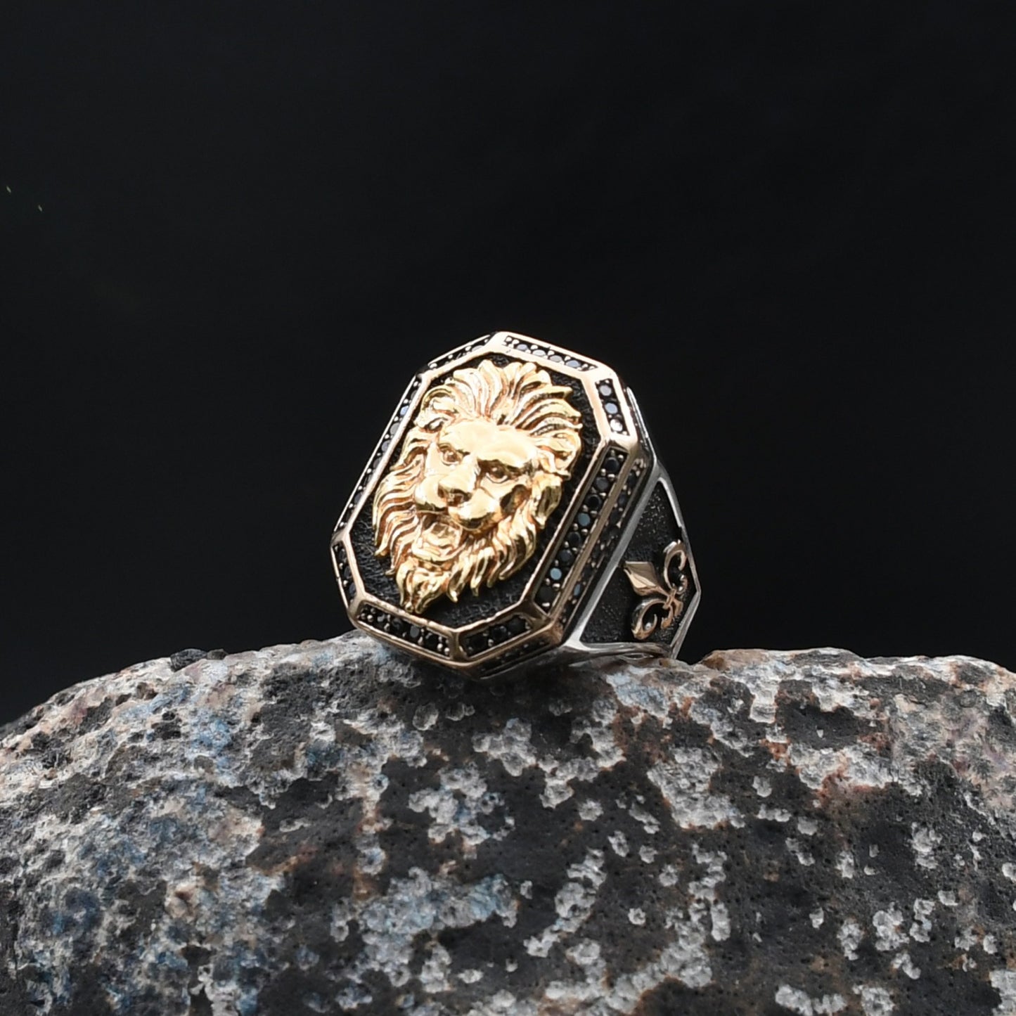 Aslan Figürlü Gümüş Yüzük